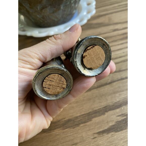 Vintage Pig Salt & Pepper Shakers Metal Silver Tone Figures Farmhouse - Picture 3 of 5